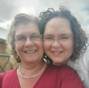 Meet your Posher, Val